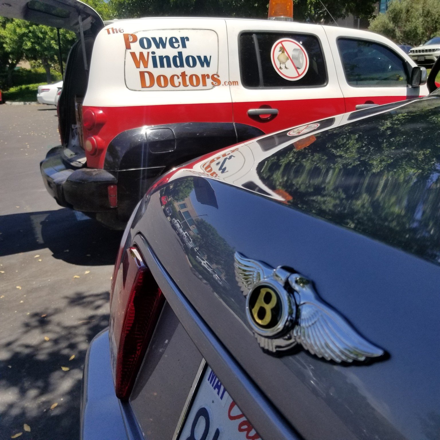 Mobile power window technician servicing cars trucks and SUVs near Gresham OR